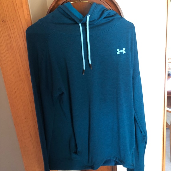 Under Armour Sweater (Hoodie) - Picture 1 of 2